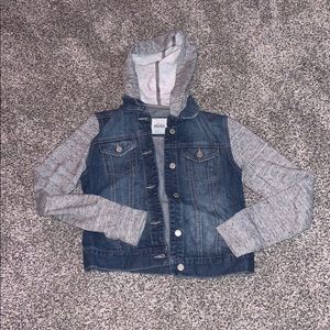 mudd jean jacket with gray sleeves